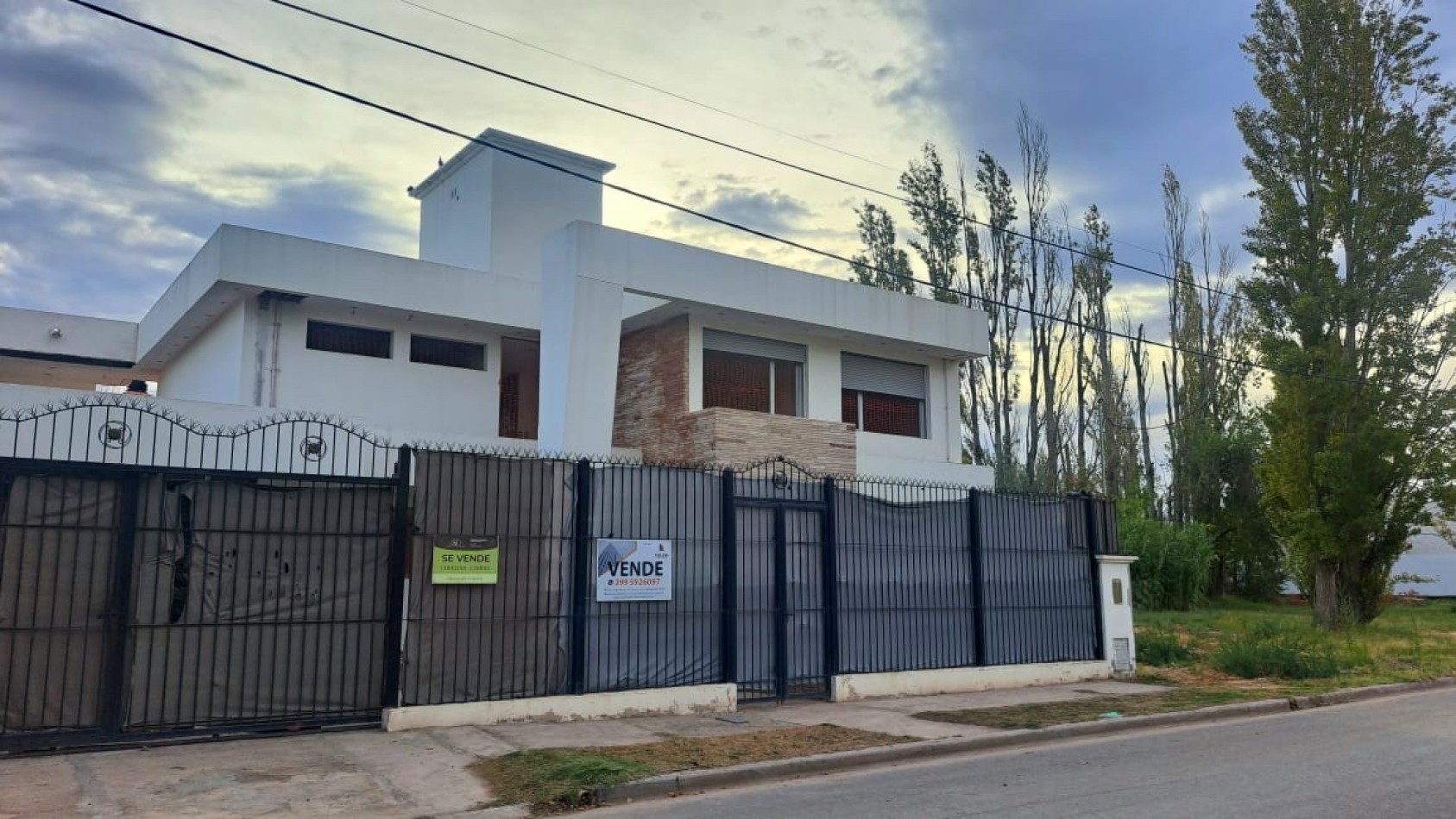 CASA EN VENTA CIPOLLETTI