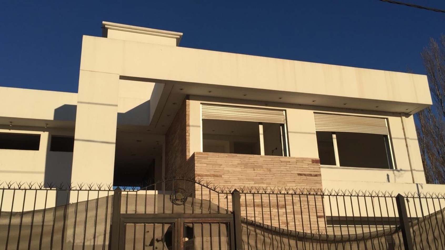 CASA EN VENTA CIPOLLETTI