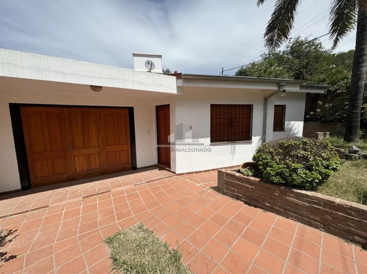 CASA EN VENTA UNQUILLO